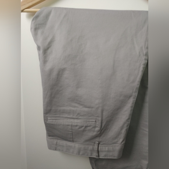 Gap Skinny Mini Grey Khaki's Size 14 - Picture 3 of 7